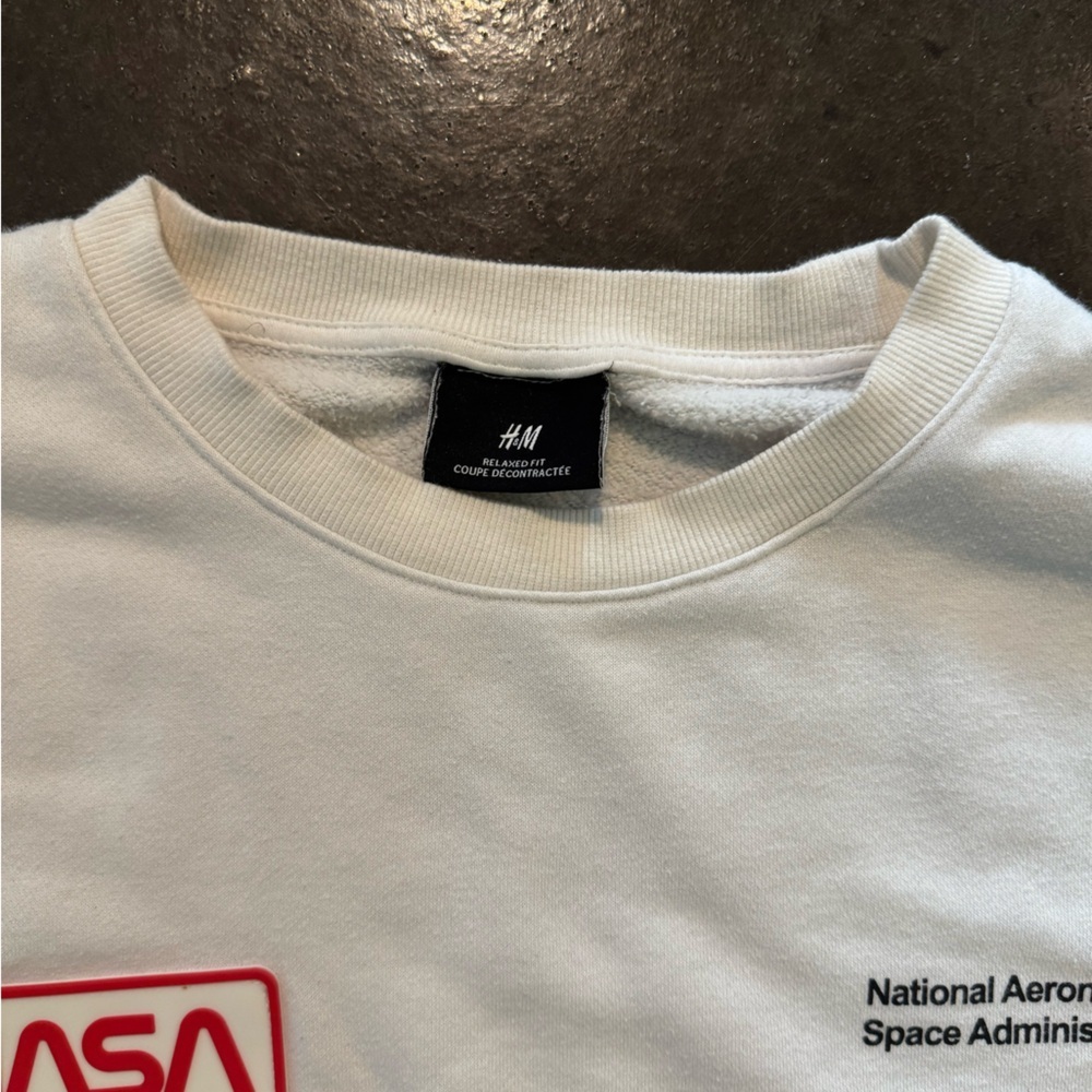 NASA Logo White Sweater - Picture 4 of 7